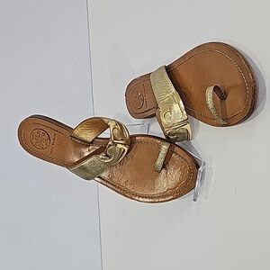 Tory Burch Gold Metallic leather sandals Size 8.5 Toe ring